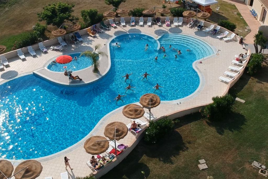 VOI Le Muse Resort per bambini vicino Tropea, piscina