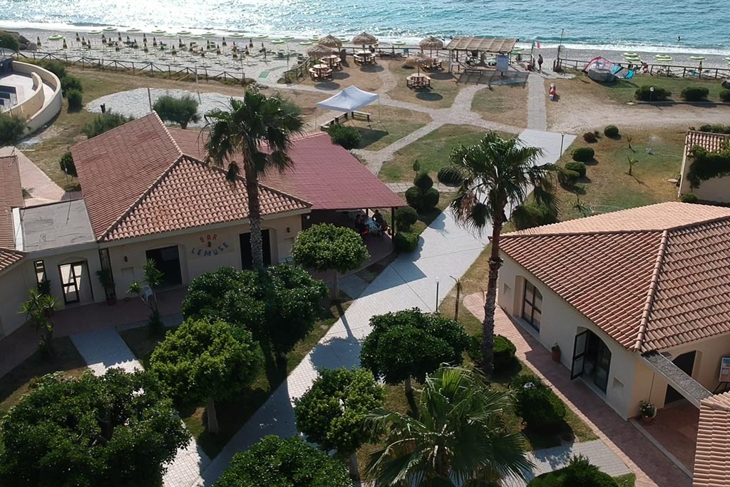 VOI Le Muse Resort per bambini vicino Tropea, affacciato sulla spiaggia