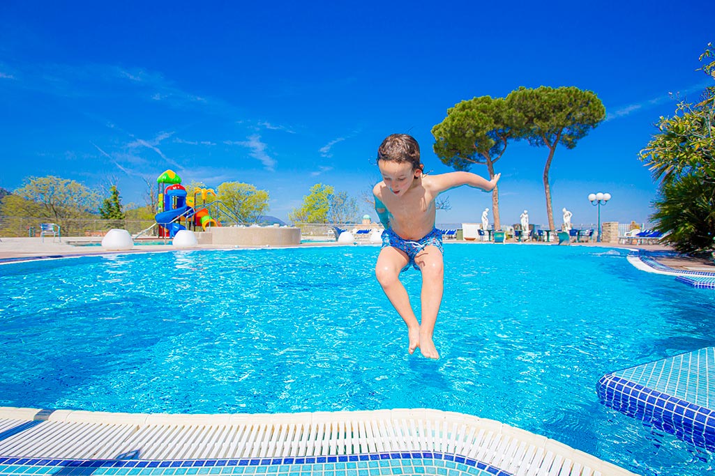 fabilia Family Hotel Augustus Wellness & Spa, Montegrotto Terme, piscine all'aperto