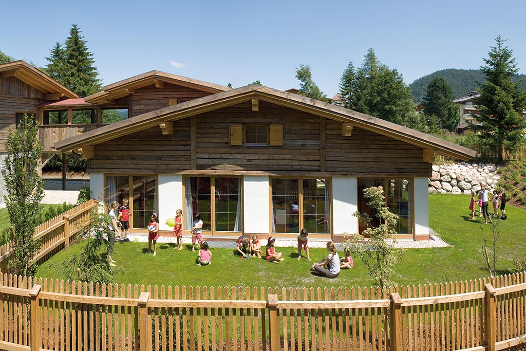 VAYA Seefeld Family Hotel in Tirolo, giardino