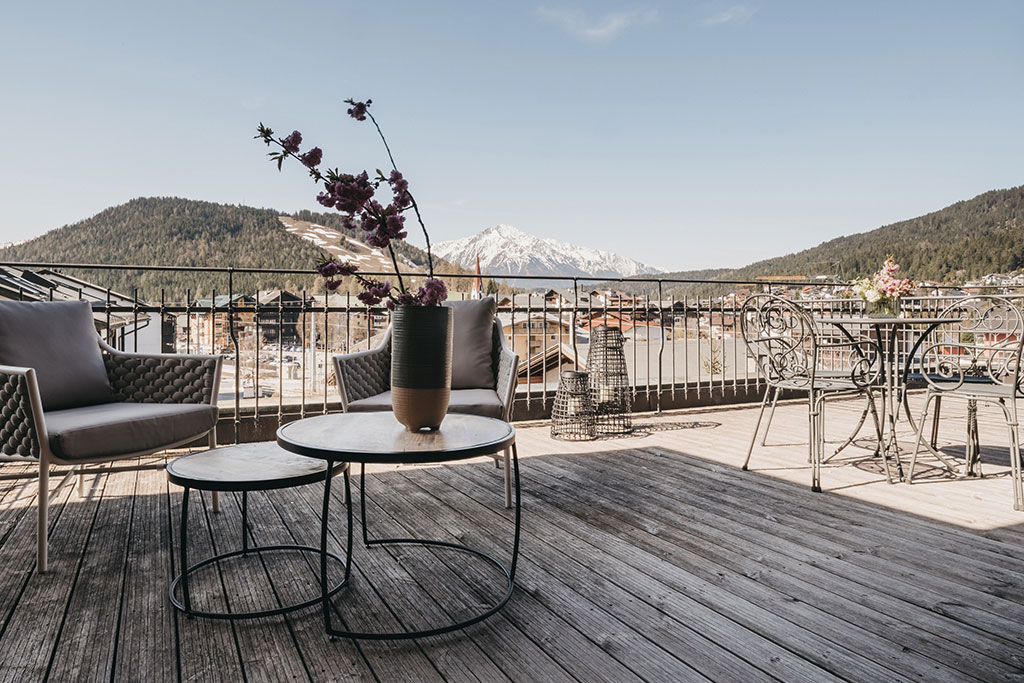 VAYA Seefeld Family Hotel in Tirolo, terrazza panoramica