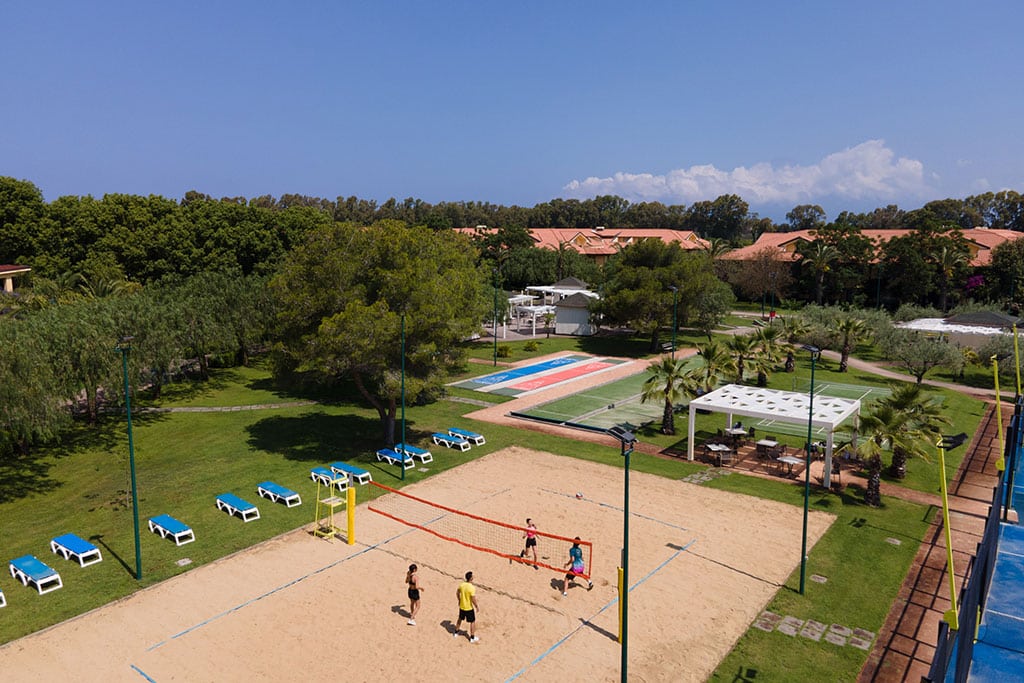 Falkensteiner Club Funimation Garden Calabria, resort per bambini a Curinga, beach volley