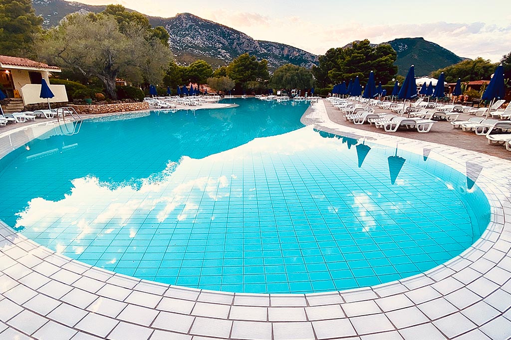 Club Esse Palmasera villaggio per bambini in Sardegna, piscina principale