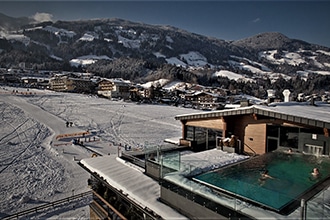 MIA Alpina Zillertal, piscina sulle piste