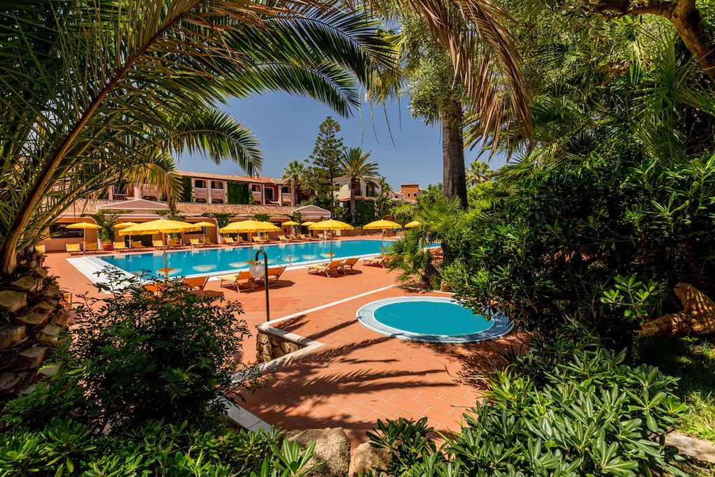 Veraclub Cala Ginepro Resort & Spa a Orosei in Sardegna, piscina esterna