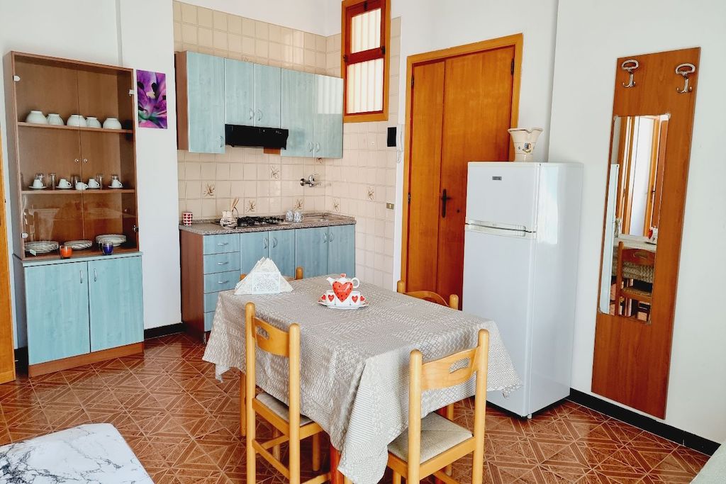 Appartamenti e Ville Zim a Rodi Garganico, appartamento bilocale, soggiorno e angolo cucina