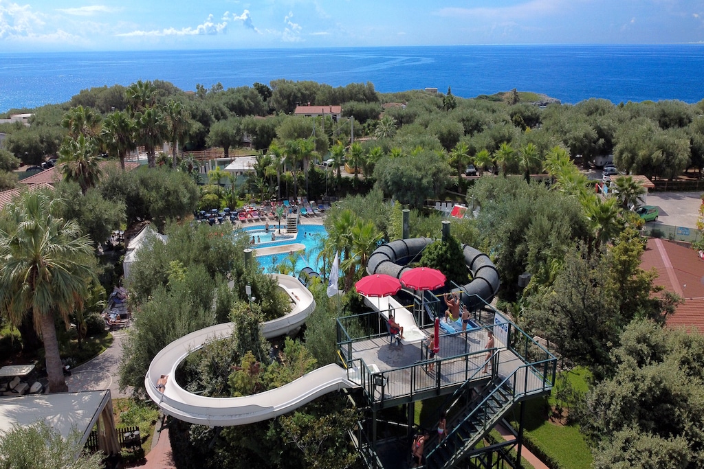 Villaggio e Resort Blue Marine a Marina di Camerota in Cilento, panoramica acqua park vista mare