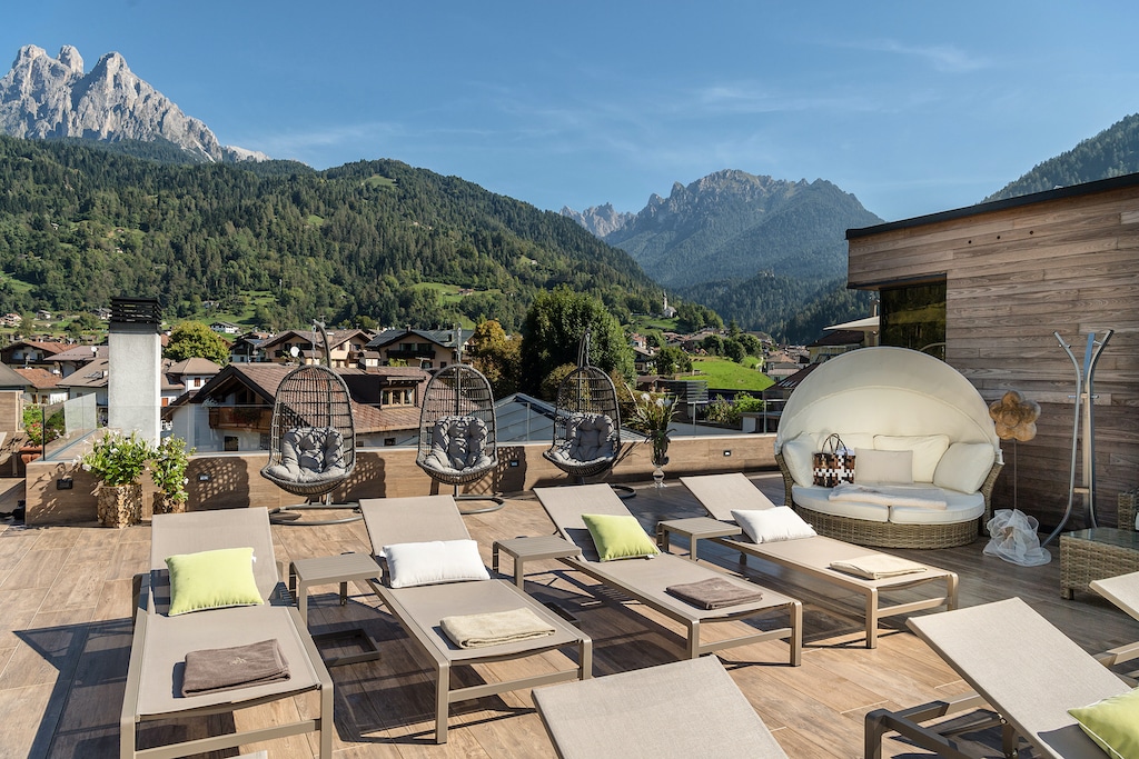 Brunet The Dolomites Resort hotel in Trentino a San Martino di Castrozza, rooftop con solarium