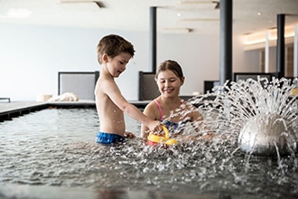 Das Mühlwald Quality Time Family Resort, piscina bambini