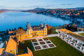 Falkensteiner Schlosshotel, parco privato e lago, Austria, lago di Worthersee