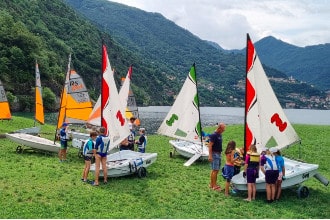 attività di vela per bambini al Campus Orza Minore, Lago di Como