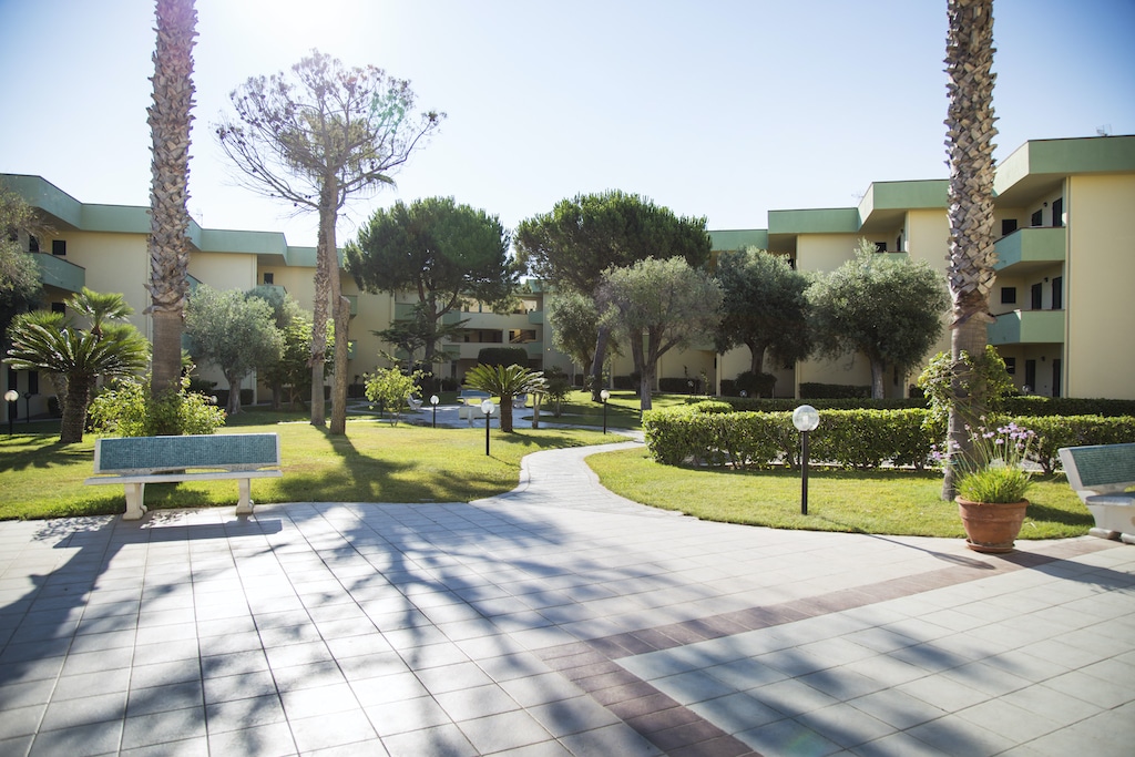 Blu Hotels, Hotel Village Paradise in Calabria, esterno struttura