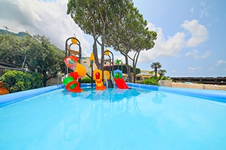 Park Hotel Michelangelo a Ischia, piscina con scivoli