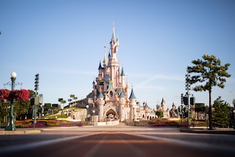 Disneylandparis-castello-crediti-Disneyufficiale