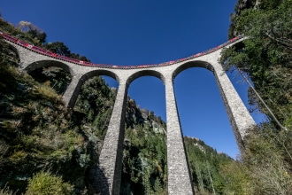 Ferrovia Retica Landwasser Viadukt punto panoramico dal basso