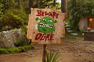 La casa di Shrek in Scozia, cartello