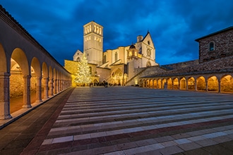 Assisi a Natale, la basilica di San Francesco