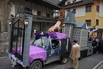 Carnevale in Cadore, carri