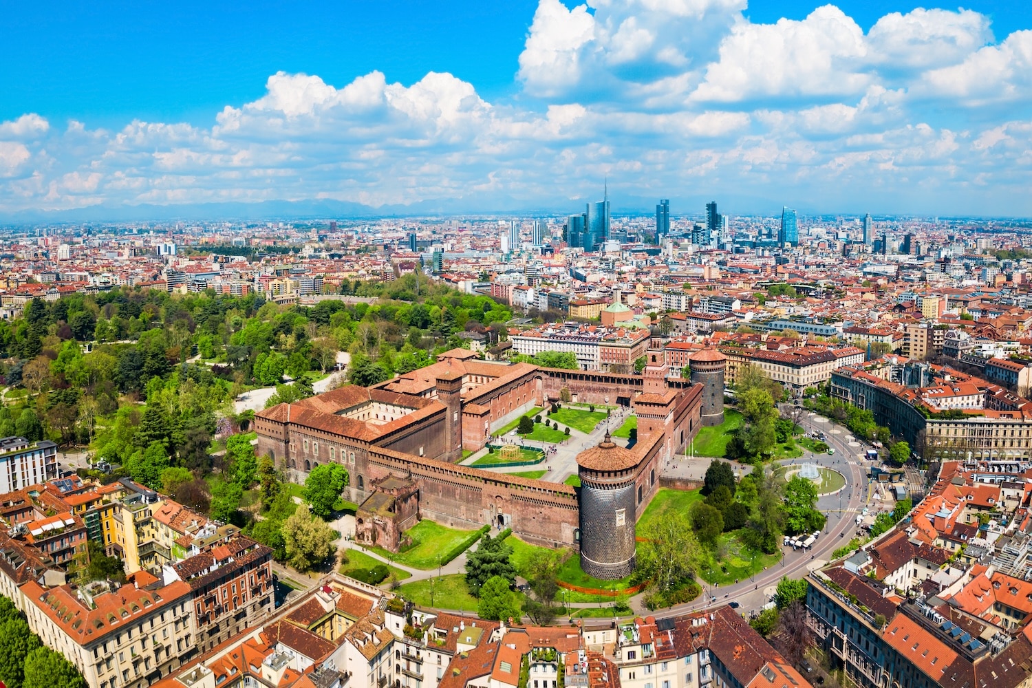 Veduta aerea di Milano del Castello Sforzesco