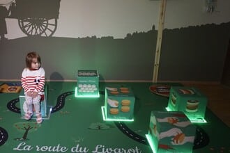 Normandia con i bambini: attività didattiche al caseificio di Livarot