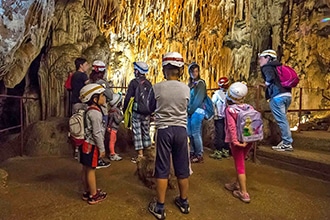 Visita guidata bambini alla Grotta Torri di Silvia