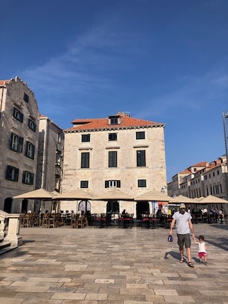 Croazia_Dubrovnik_centrostorico_papàefiglia_phGrottoM