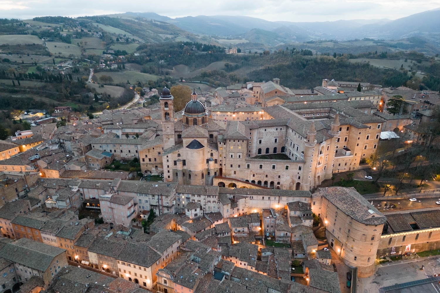 Vista aerea di Urbino ph. Wirestock