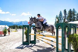 Jumping, gare a cavallo a Torgnon