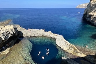 Gozo_BlueHole_phGrottoM