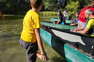 In canoa sul Tirino con i bambini