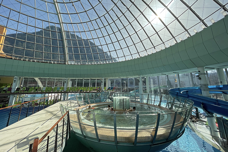 Piscine sotto la cupola alle Terme di Laško