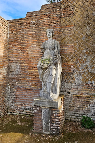 Scavi di Ostia antica, Domus Fortuna Annonaria