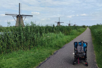 Kinderdijk, ciclopedonale con il passeggino