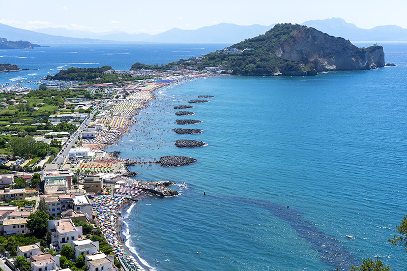 Spiagge per famiglie in Campania, spiaggia di Miseno a Bacoli