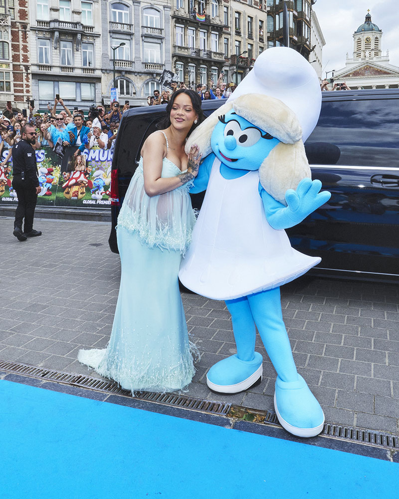 Rihanna e Puffetta alla prima del film 2025 dei Puffi a Bruxelles