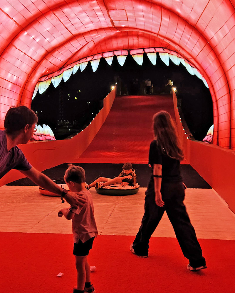 Peter pan, evento a Roma di This is Wonderland, scivodrillo
